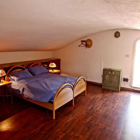 Rentopolis Le Giare Villa *