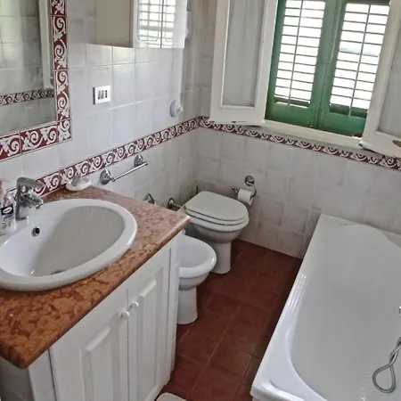 Rentopolis Le Giare Villa